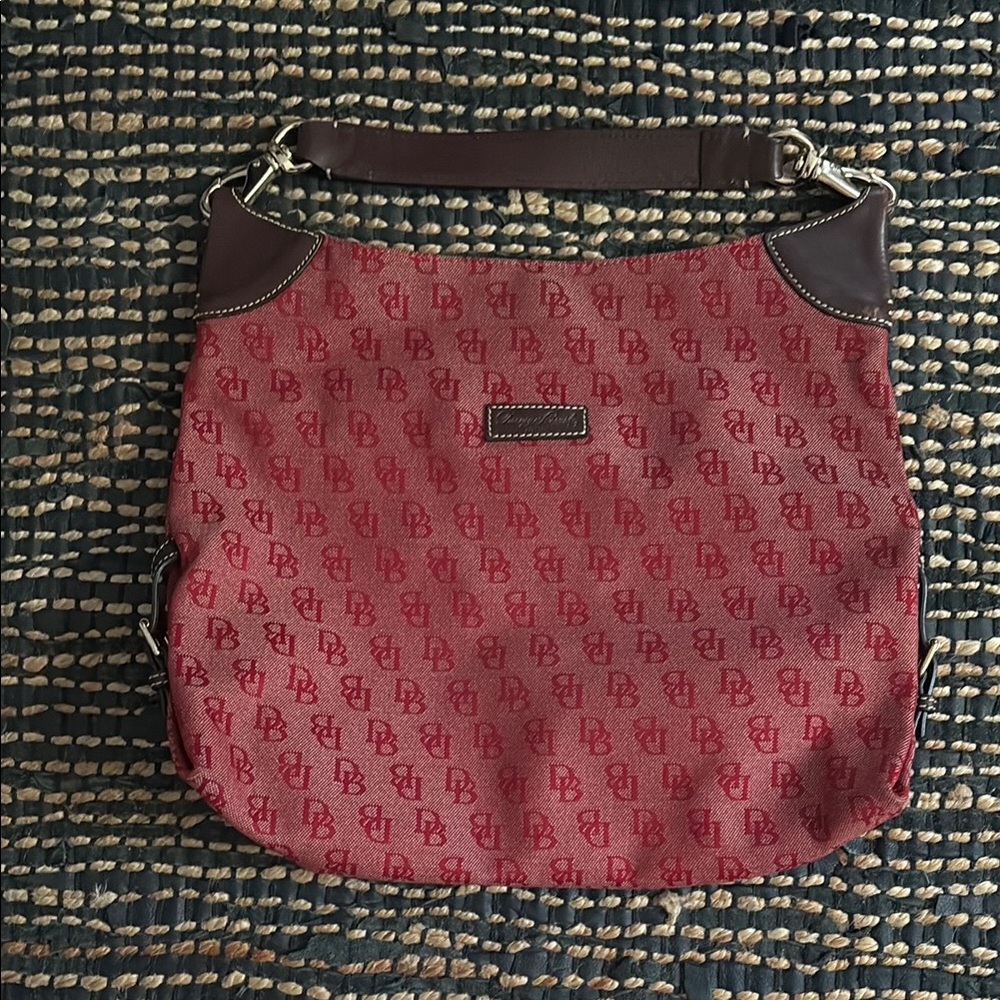 Elegant Red Dooney & Bourke Shoulder Bag